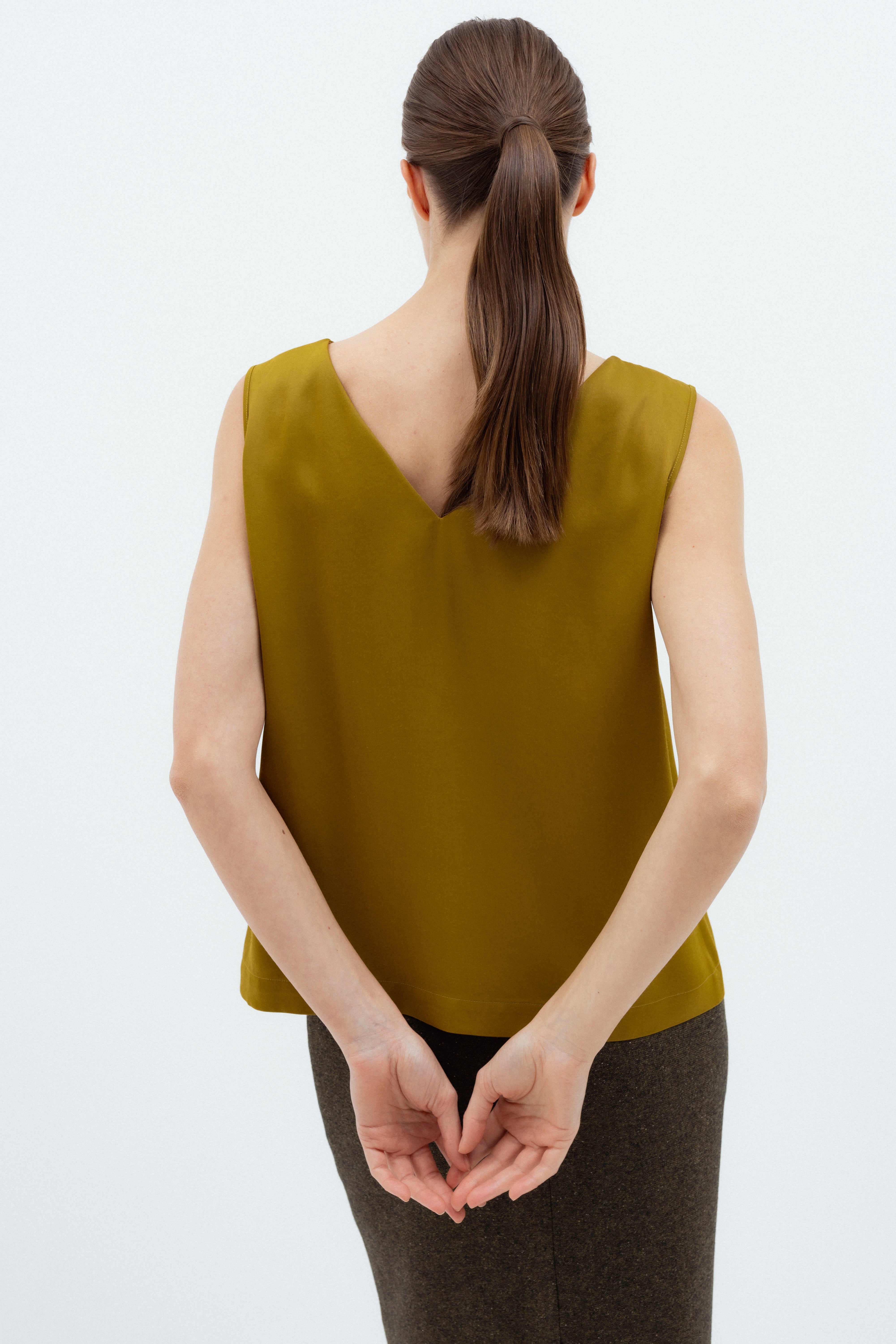 DARK MUSTARD SLEEVELESS TOP