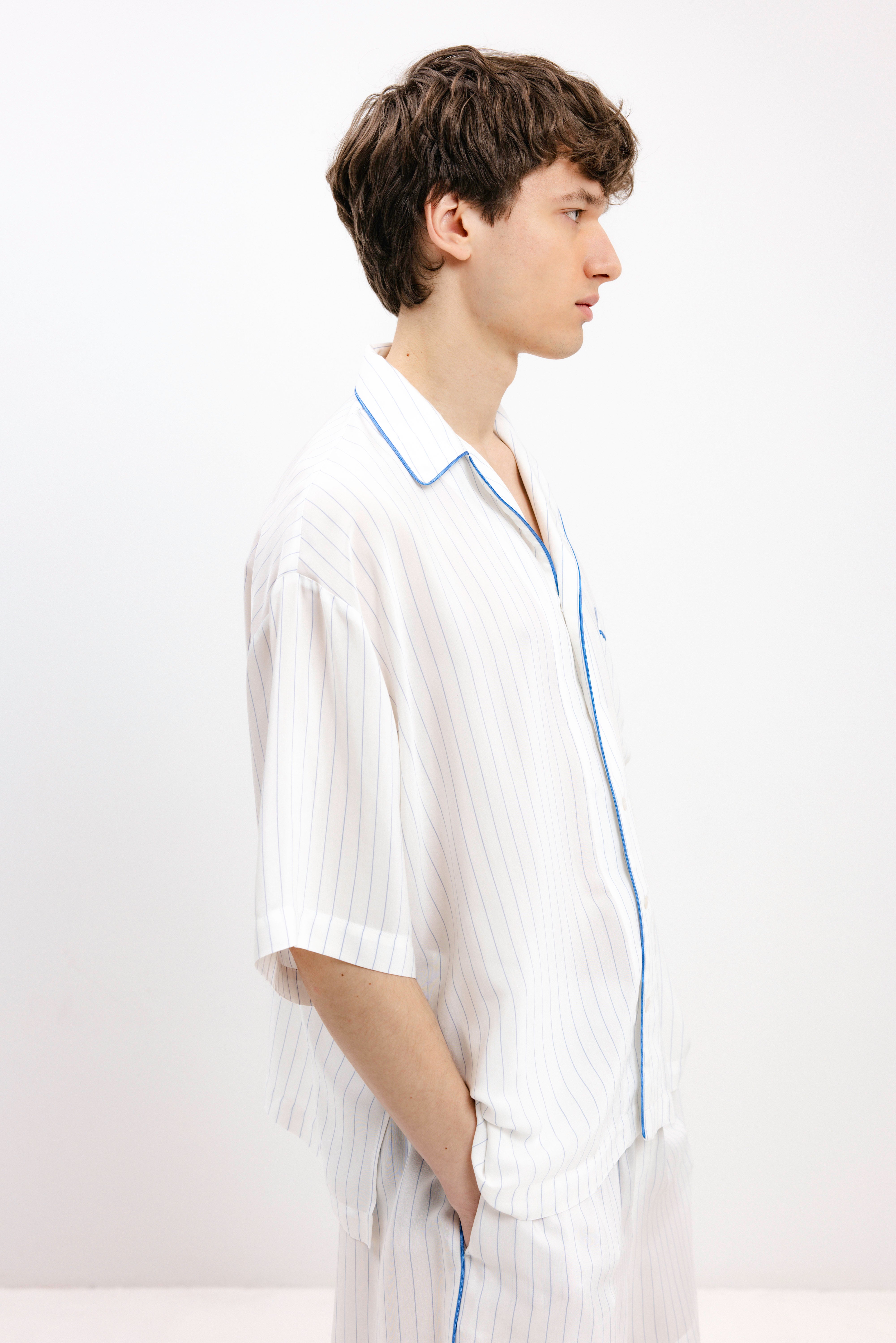 PYJAMA SHIRT WITH BLUE STRIPES AND SHORT SLEEVES - UNISEX