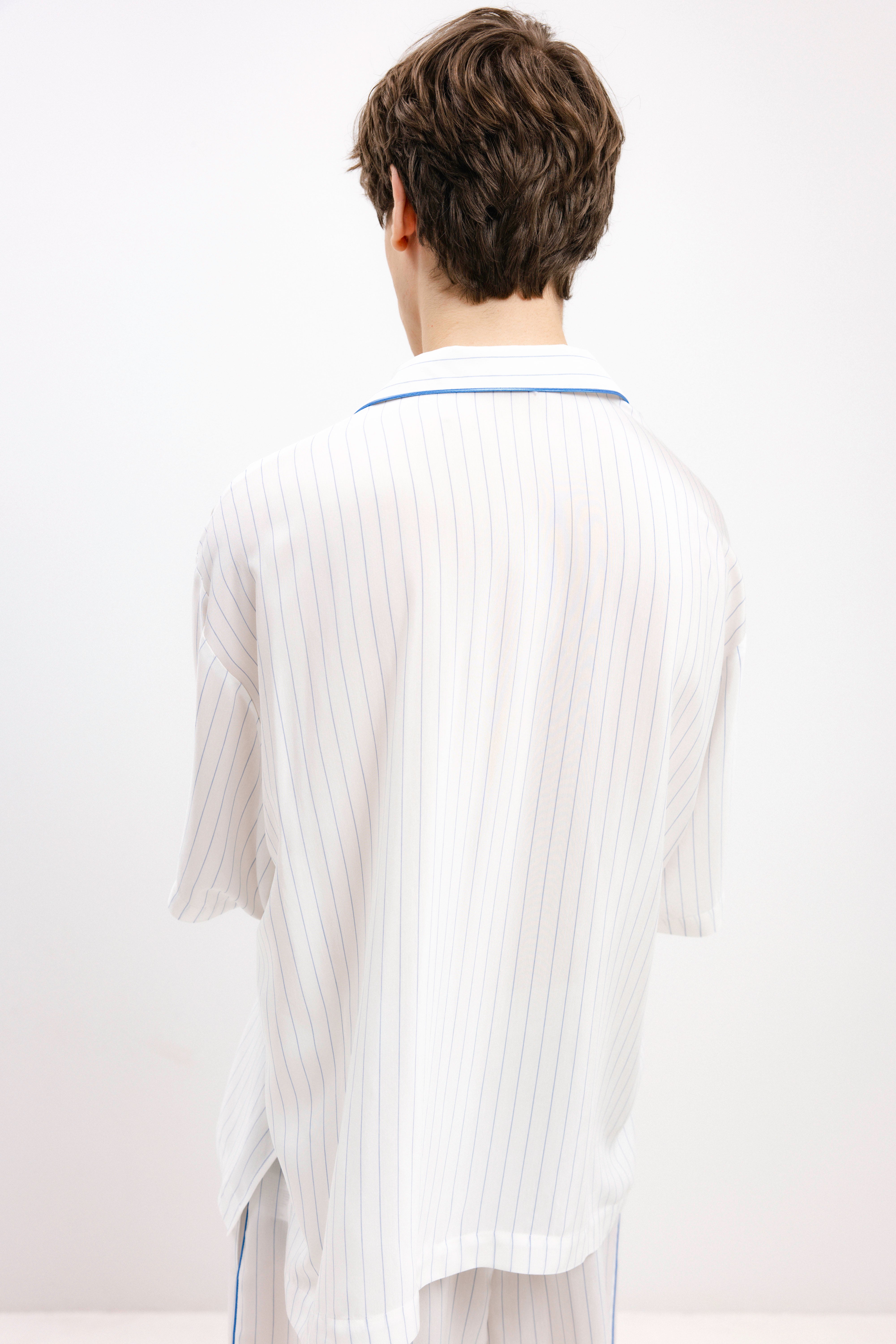 PYJAMA SHIRT WITH BLUE STRIPES AND SHORT SLEEVES - UNISEX