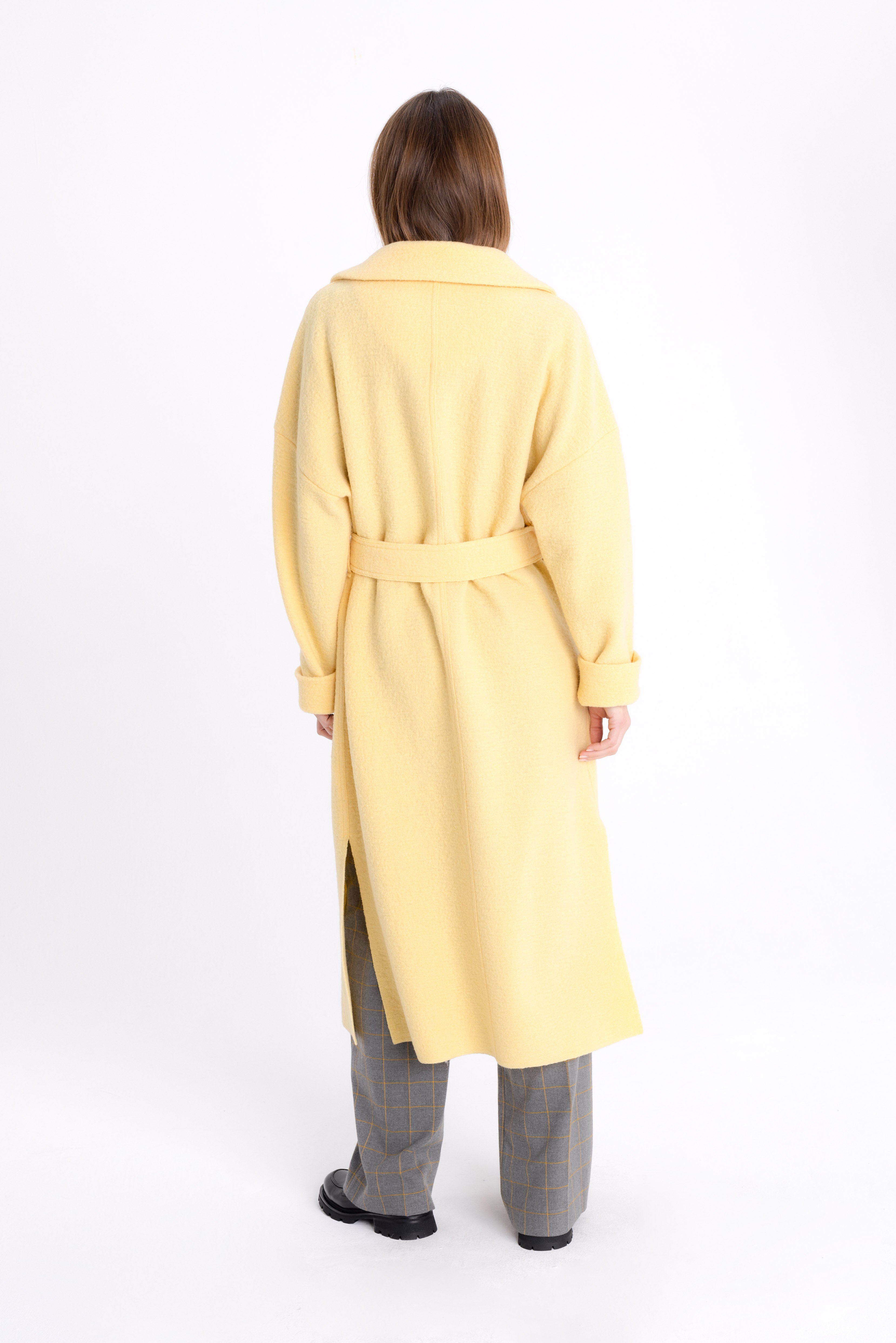 WOOL YELLOW COAT WITH PATCH POCKETS