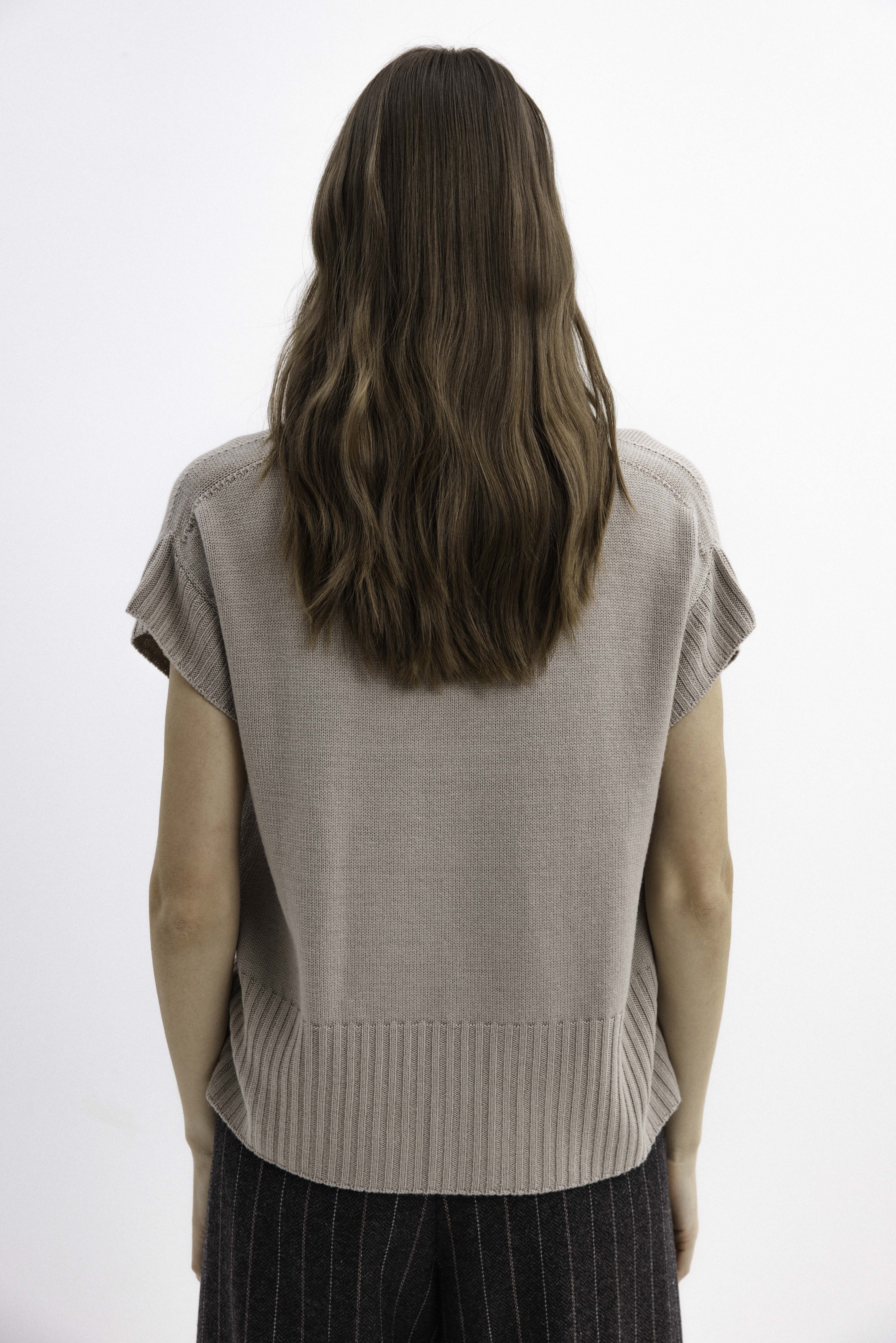 WOOL BEIGE SWEATER WITH SHORT SLEEVES