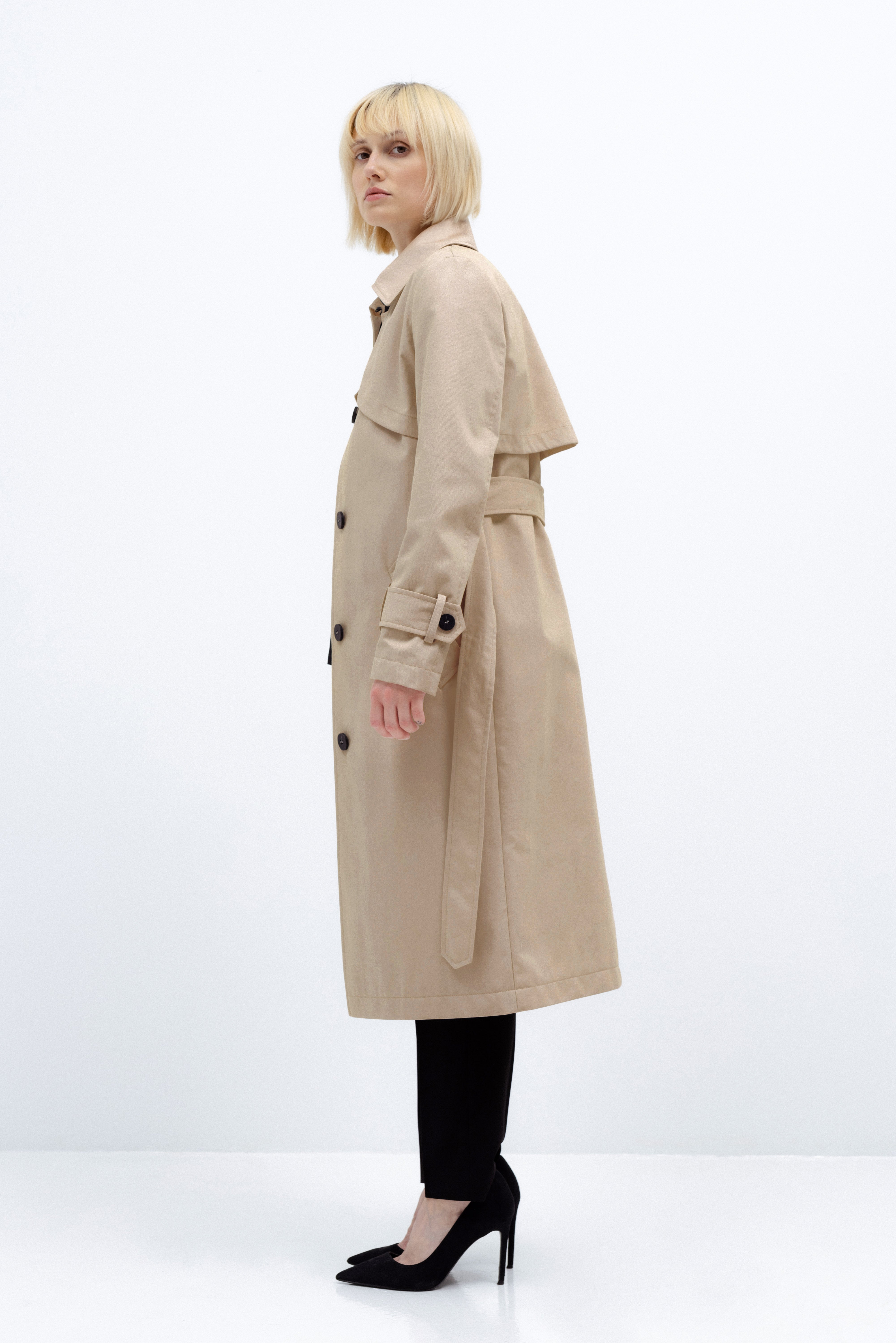 FITTED BEIGE TRENCH COAT