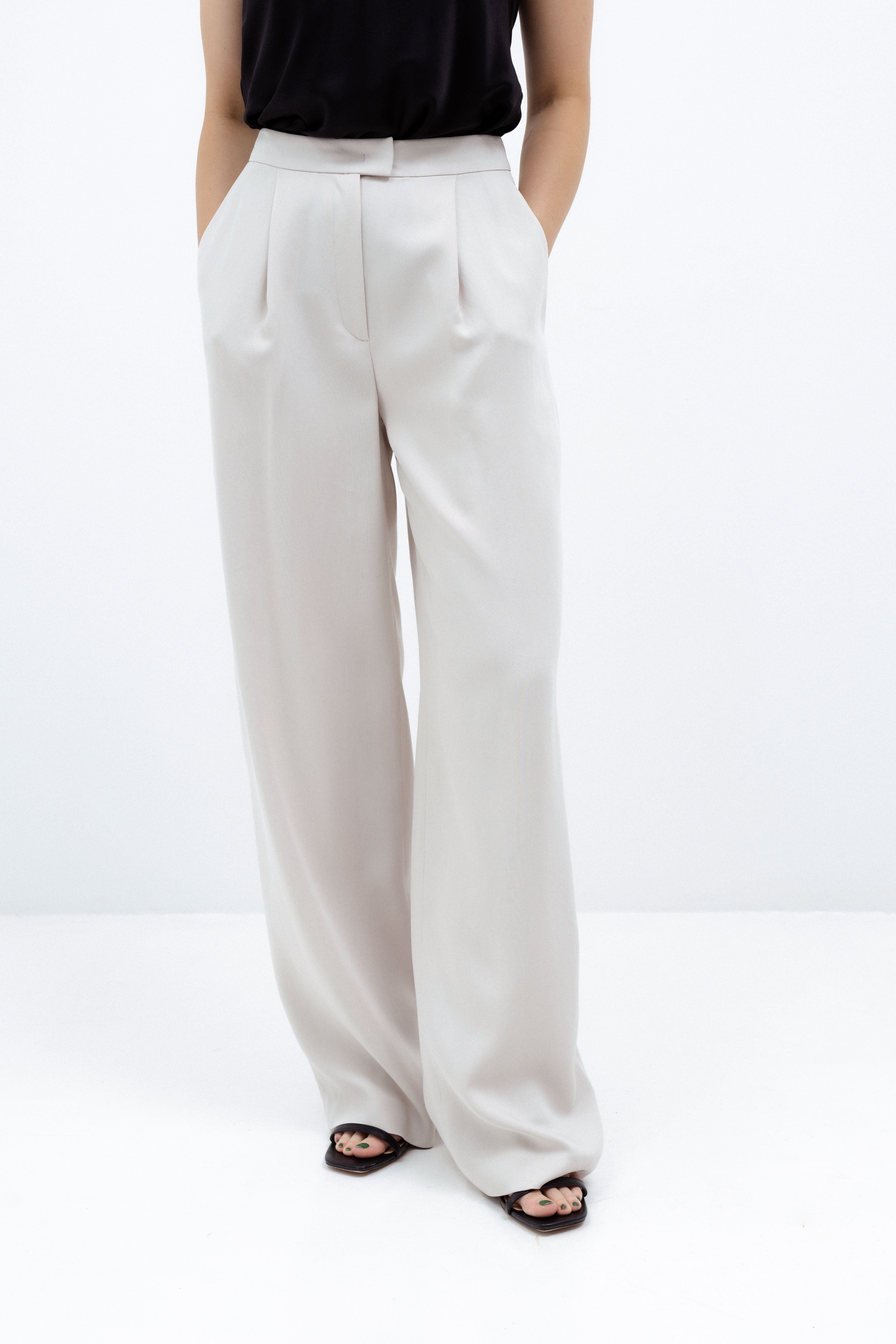 WIDE-LEG TROUSERS IN MILK