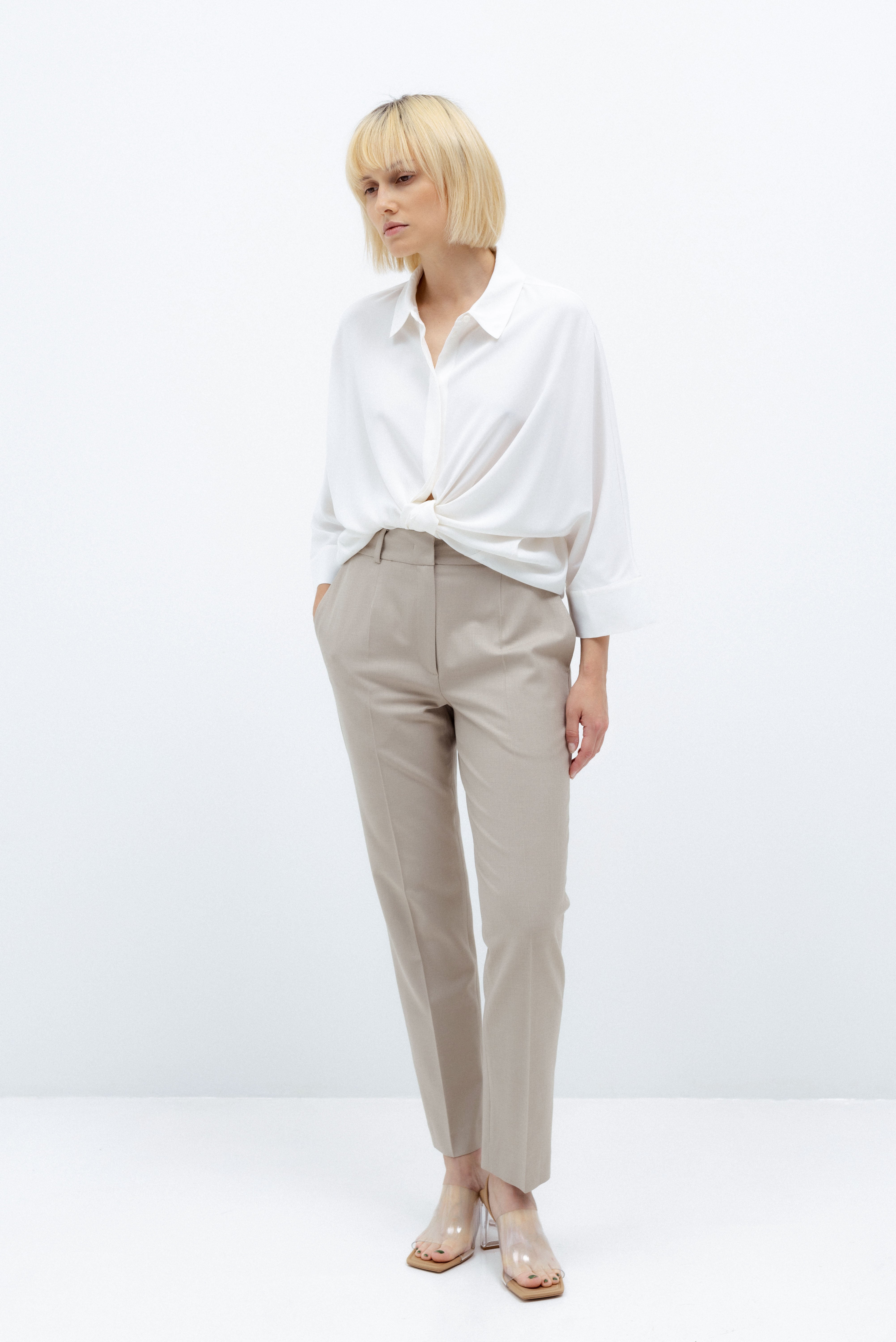 SLIM FIT TROUSERS IN LIGHT TAUPE