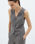 GREY CHECKED FITTED VEST