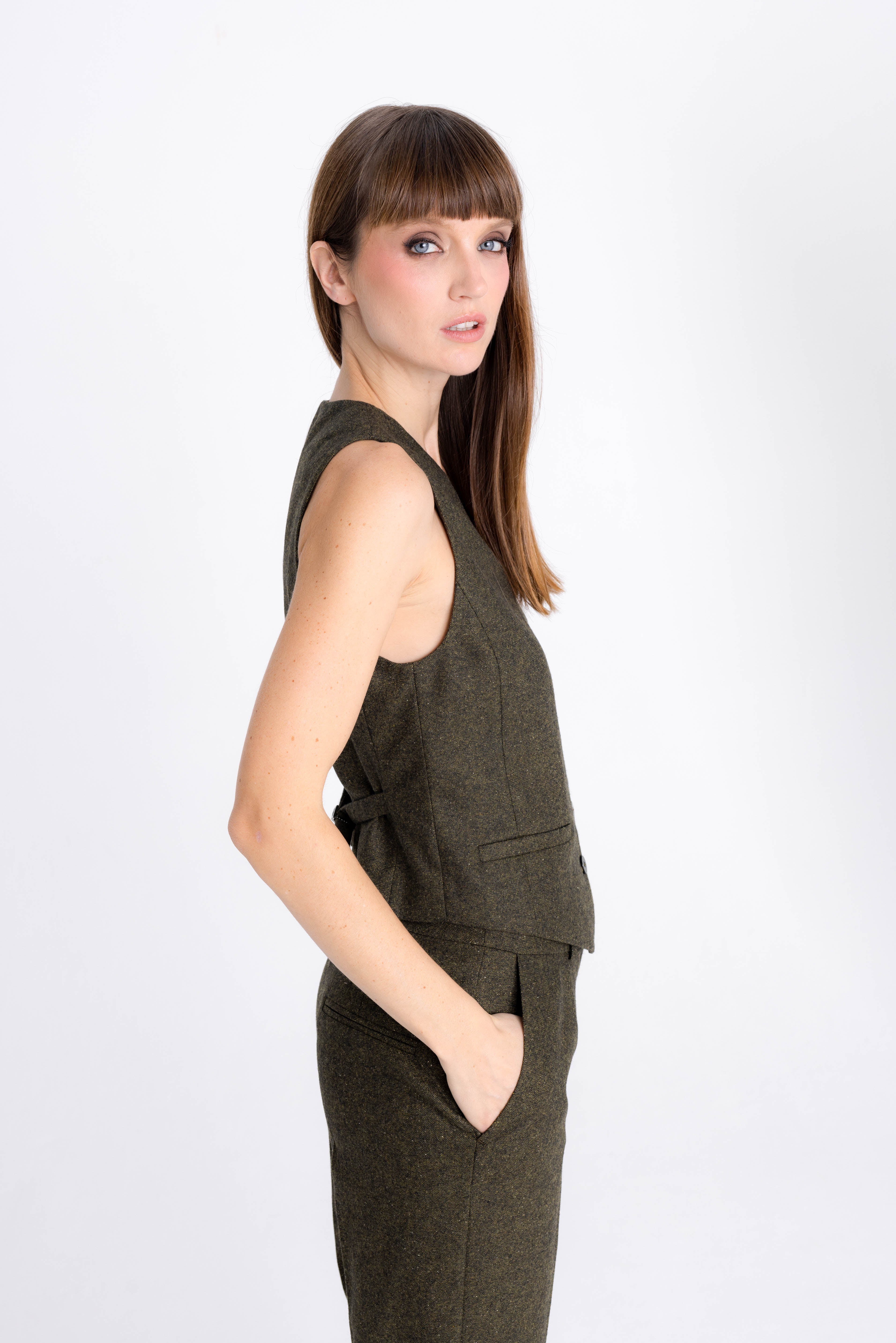 FOREST GREEN FITTED VEST