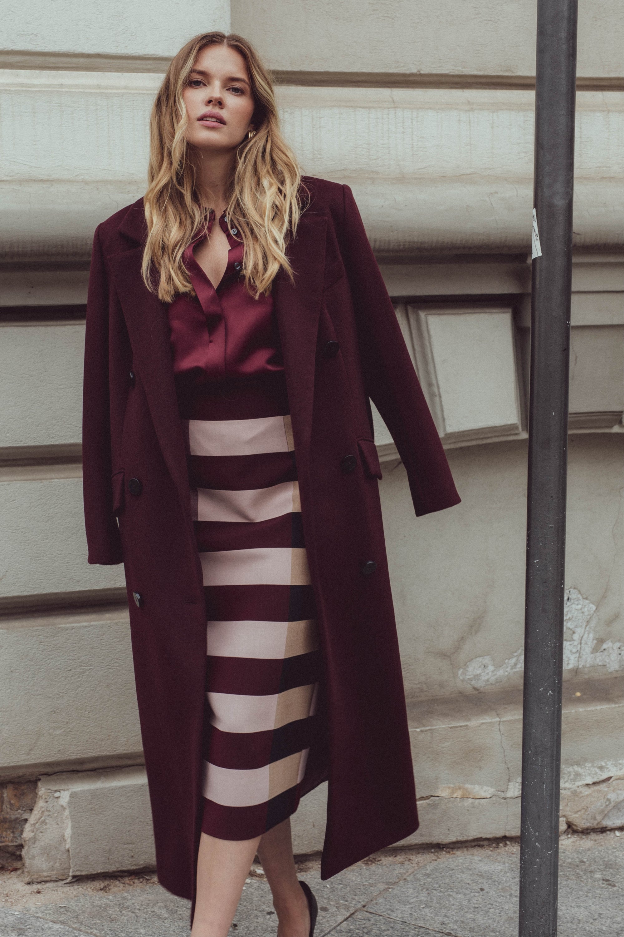 BURGUNDY LONG COAT InAvati