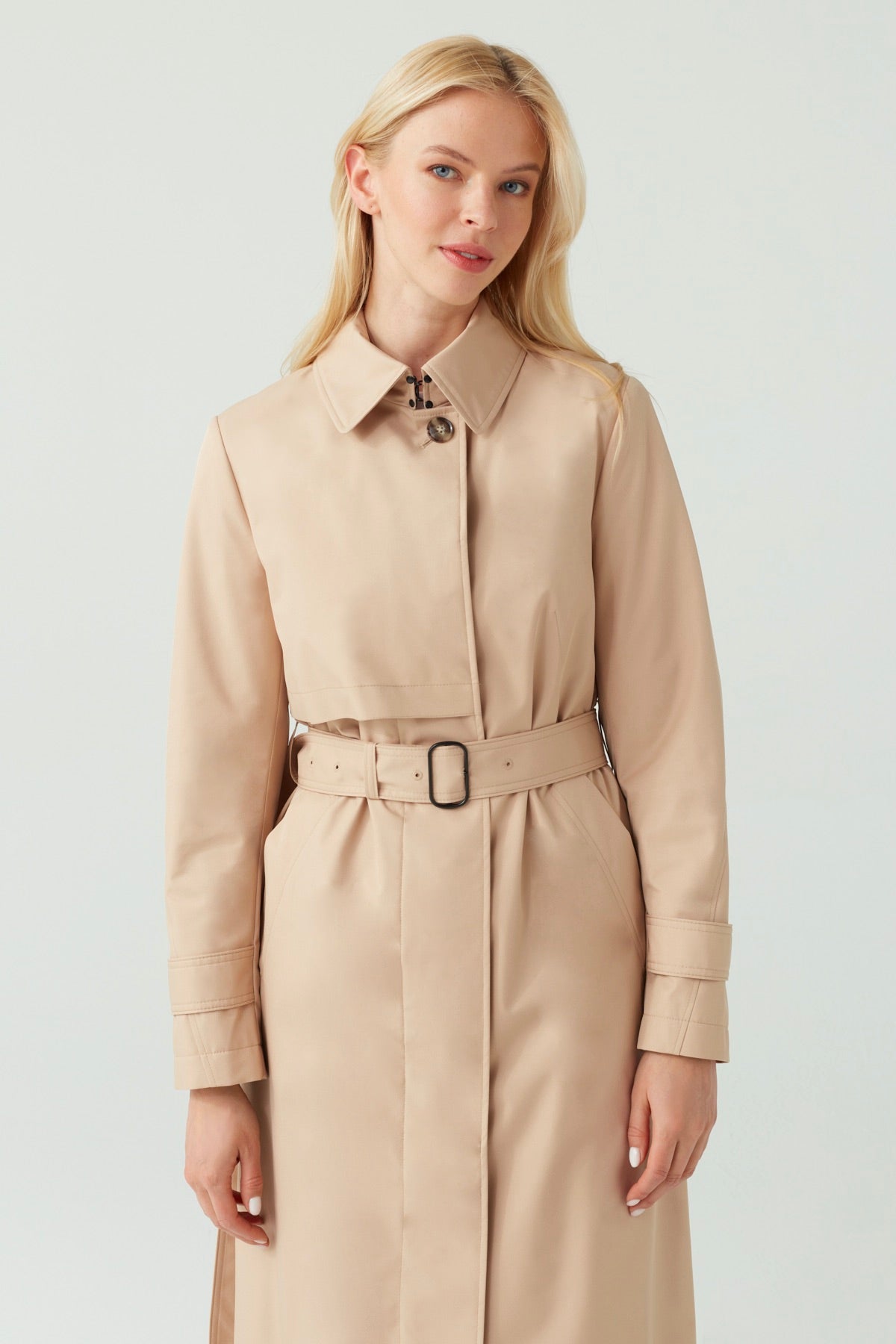 TIMELESS TRENCH COAT IN SAND